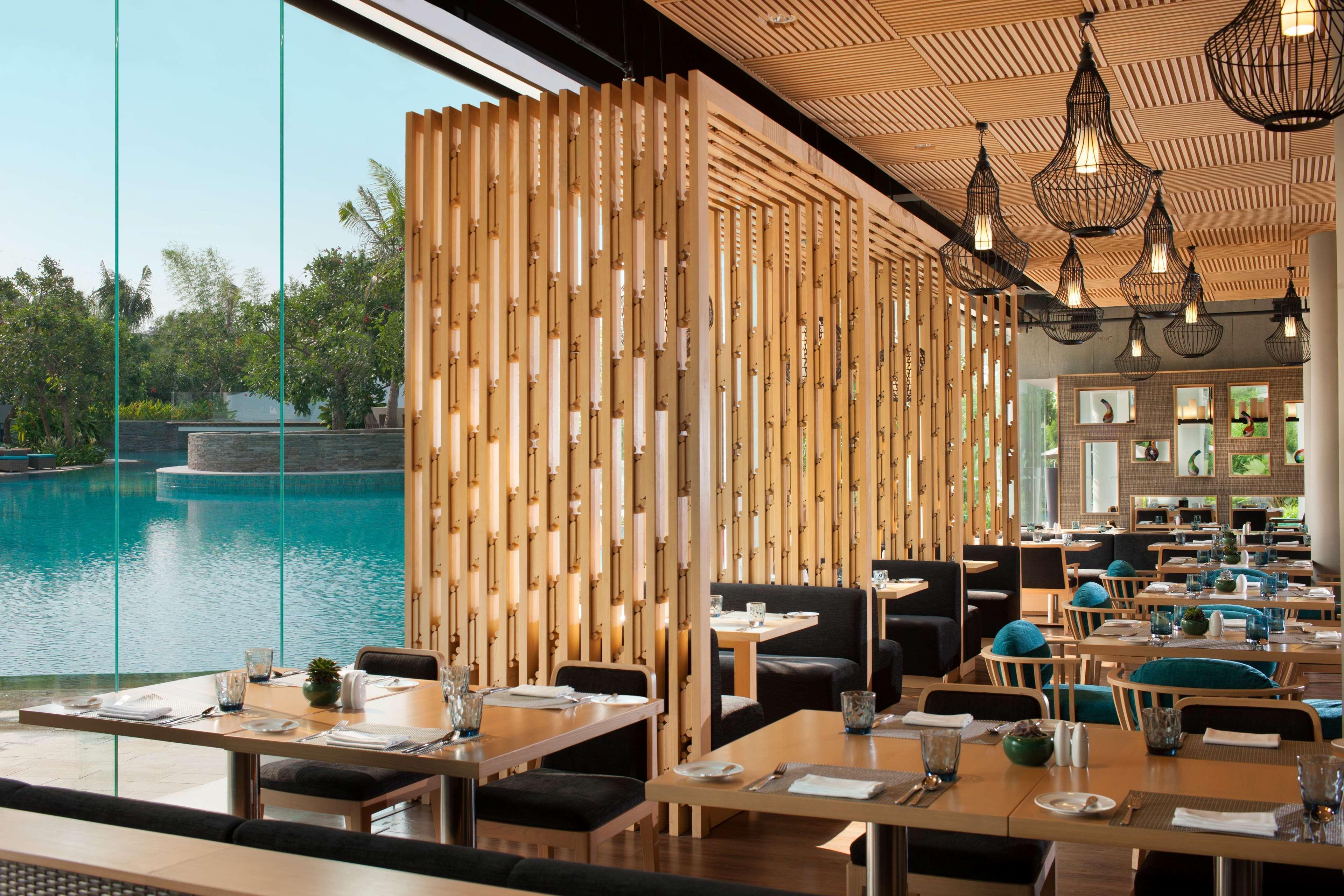 Doubletree By Hilton Jakarta - Diponegoro Kültér fotó The restaurant