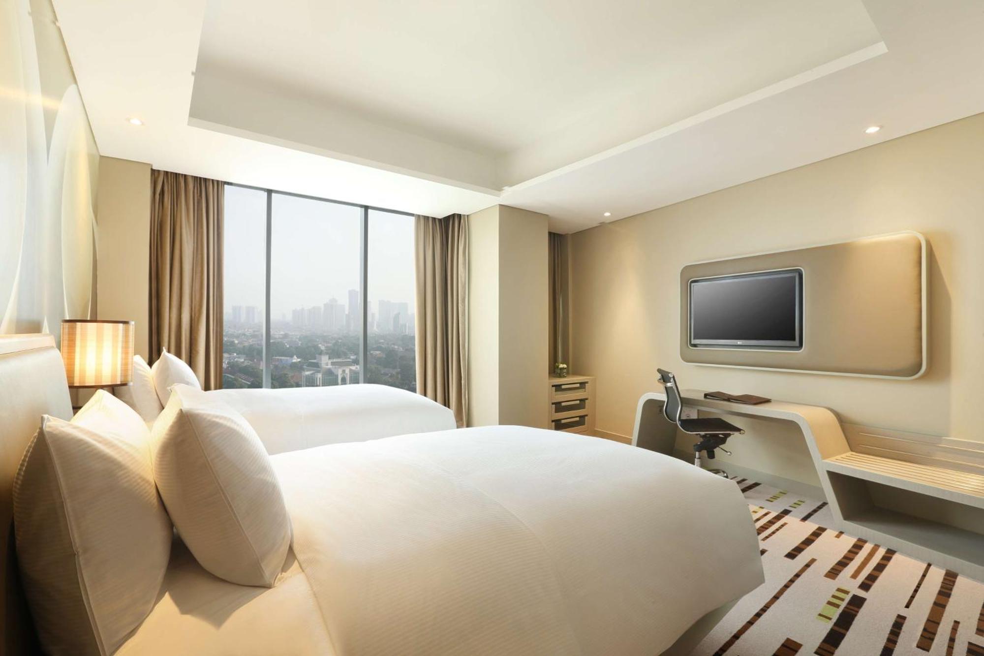 Doubletree By Hilton Jakarta - Diponegoro Kültér fotó