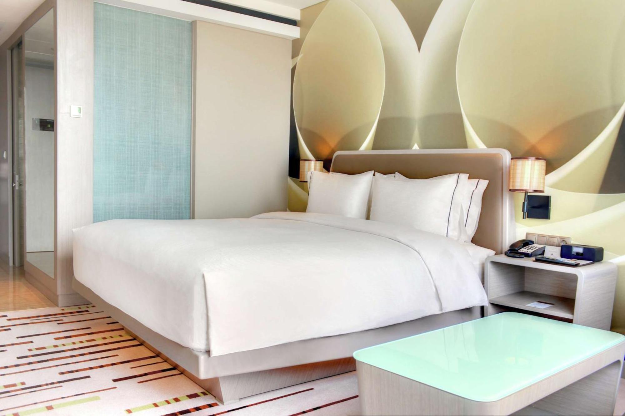 Doubletree By Hilton Jakarta - Diponegoro Kültér fotó